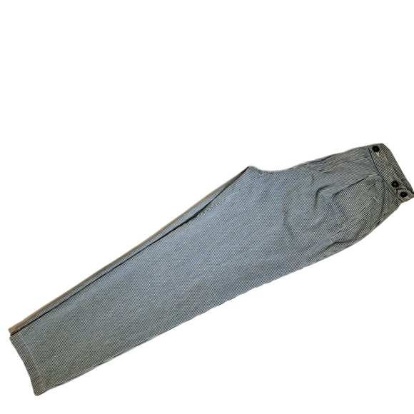 Liz Claiborne. Vintage, Blue and White Pin Stripe Pants. Size 4 - Picture 2 of 8